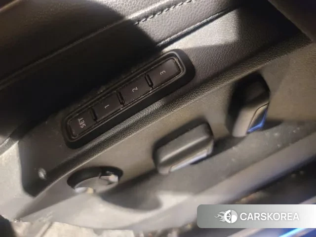 Volkswagen Tiguan second Generation 2021 Белый из Кореи, фото 4