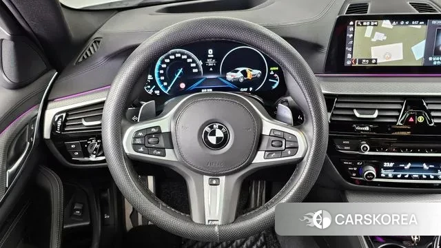 BMW 5 Series (G30) 2019 Белый из Кореи, фото 4