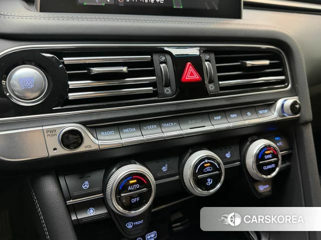 Genesis G70 2018 Черный из Кореи, фото 4