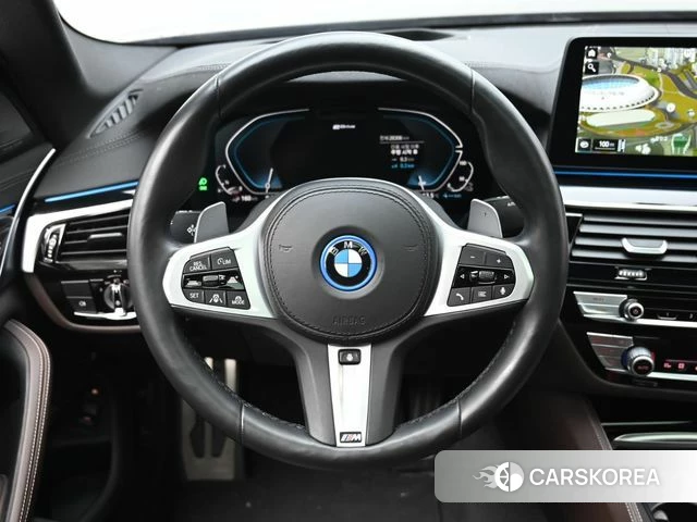 BMW 5 Series (G30) 2021 Черный из Кореи, фото 4