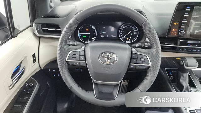 Toyota Sienna 4th Generation 2024 Белый из Кореи, фото 4