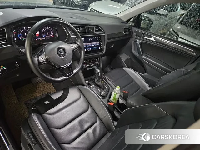 Volkswagen Tiguan second Generation 2020 Черный из Кореи, фото 4