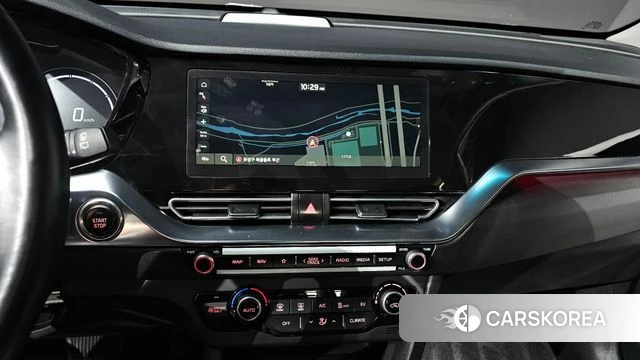 Kia Niro Plus 2022 Серебряный из Кореи, фото 4