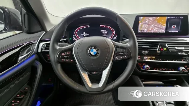 BMW 5 Series (G30) 2020 Белый из Кореи, фото 4