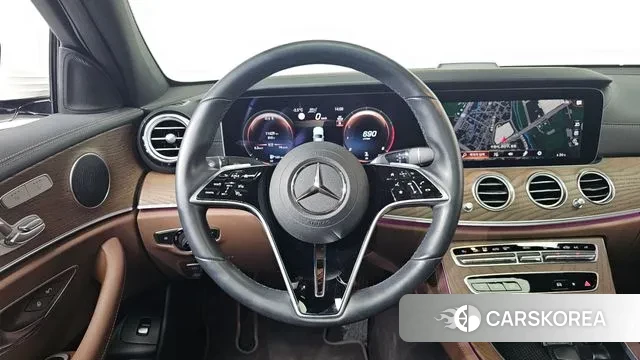 Mercedes-Benz E-Class W213 2022 Белый из Кореи, фото 4
