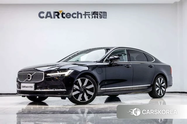 Volvo S90 PHEV 2024 Черный из Китая, фото 4