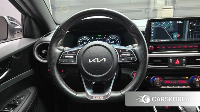 Kia The New K3 2nd generation 2022 Белый из Кореи, фото 4