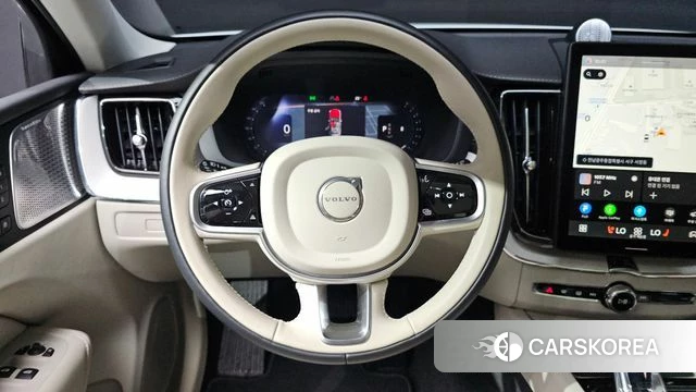 Volvo XC60 second Generation 2025 Белый из Кореи, фото 4