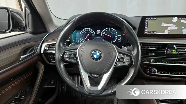 BMW 5 Series (G30) 2019 Черный из Кореи, фото 4