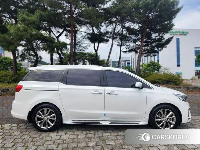 Kia The New Carnival 2019 Белый из Кореи, фото 4
