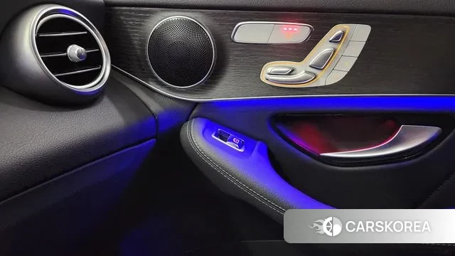 Mercedes-Benz GLC-Class X253 2020 Белый из Кореи, фото 4