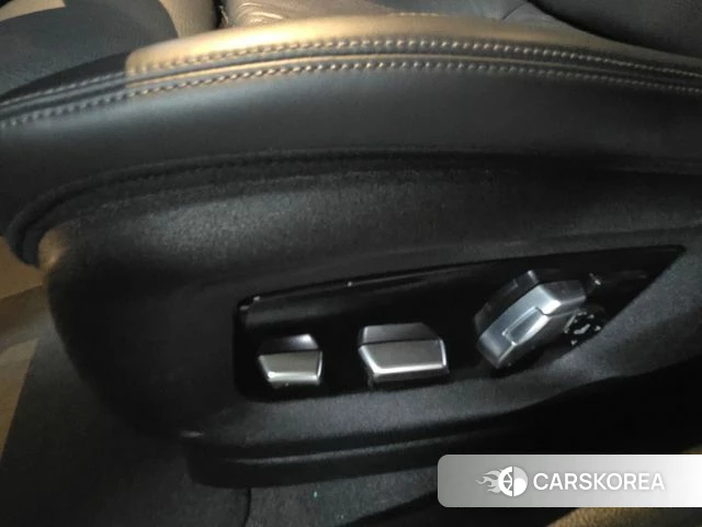 BMW 5 Series (G30) 2021 Серый из Кореи, фото 4