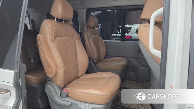 Hyundai Staria 2021 Белый из Кореи, фото 4