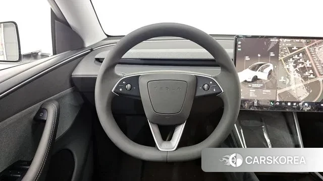 Tesla Model Y 2025 Черный из Кореи, фото 4