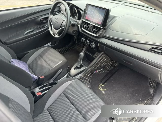 Toyota Vios 2023 Белый из Китая, фото 4