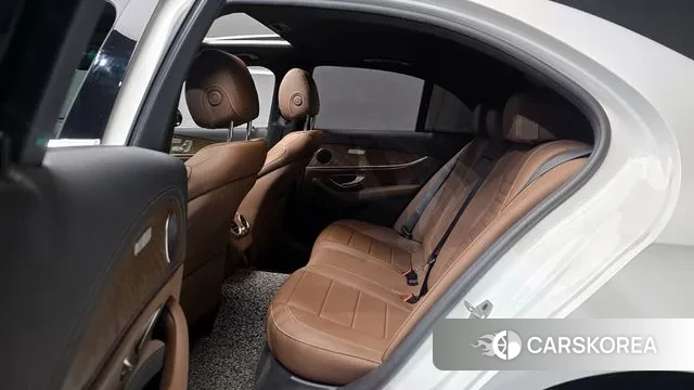 Mercedes-Benz E-Class W213 2021 Белый из Кореи, фото 4