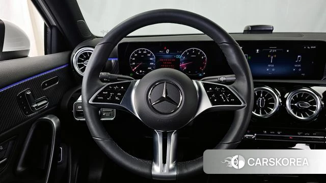 Mercedes-Benz A-Class W177 2024 Белый из Кореи, фото 4