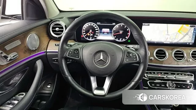 Mercedes-Benz E-Class W213 2018 Белый из Кореи, фото 4