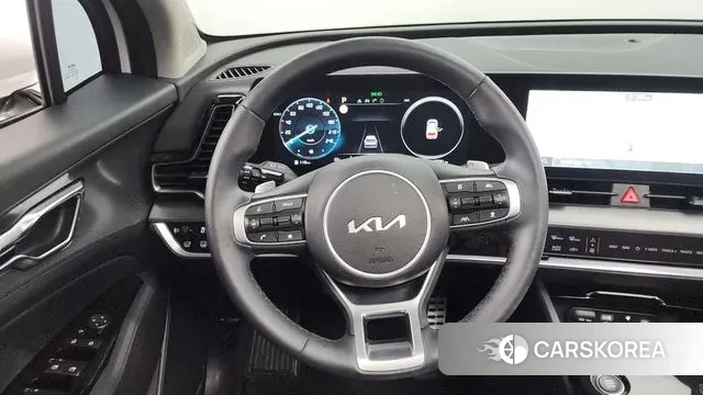 Kia Sportage 5th Generation Hybrid 2023 Белый из Кореи, фото 4