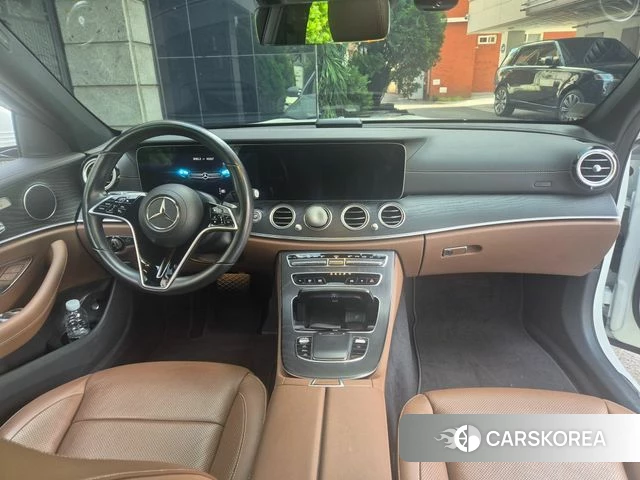 Mercedes-Benz E-Class W213 2022 Белый из Кореи, фото 3