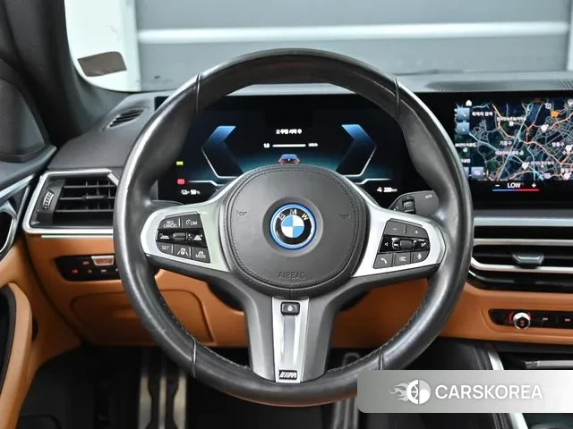 BMW i4 2022 Темно-зеленый из Кореи, фото 4