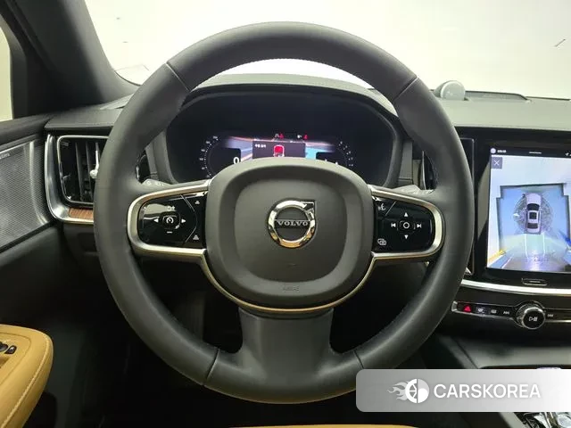 Volvo S60 3rd generation 2024 Серый из Кореи, фото 4