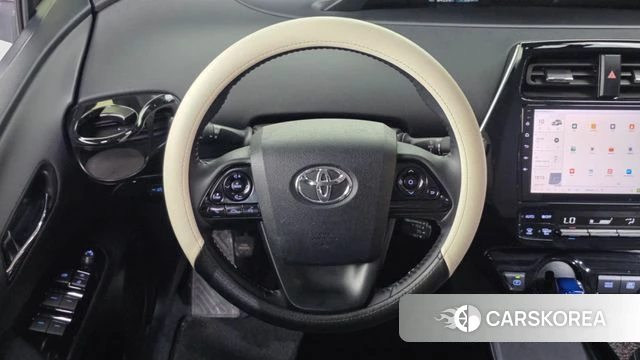 Toyota Prius 4th Generation 2019 Белый из Кореи, фото 4