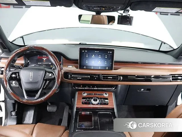 Lincoln Aviator 2nd generation 2021 Белый из Кореи, фото 4
