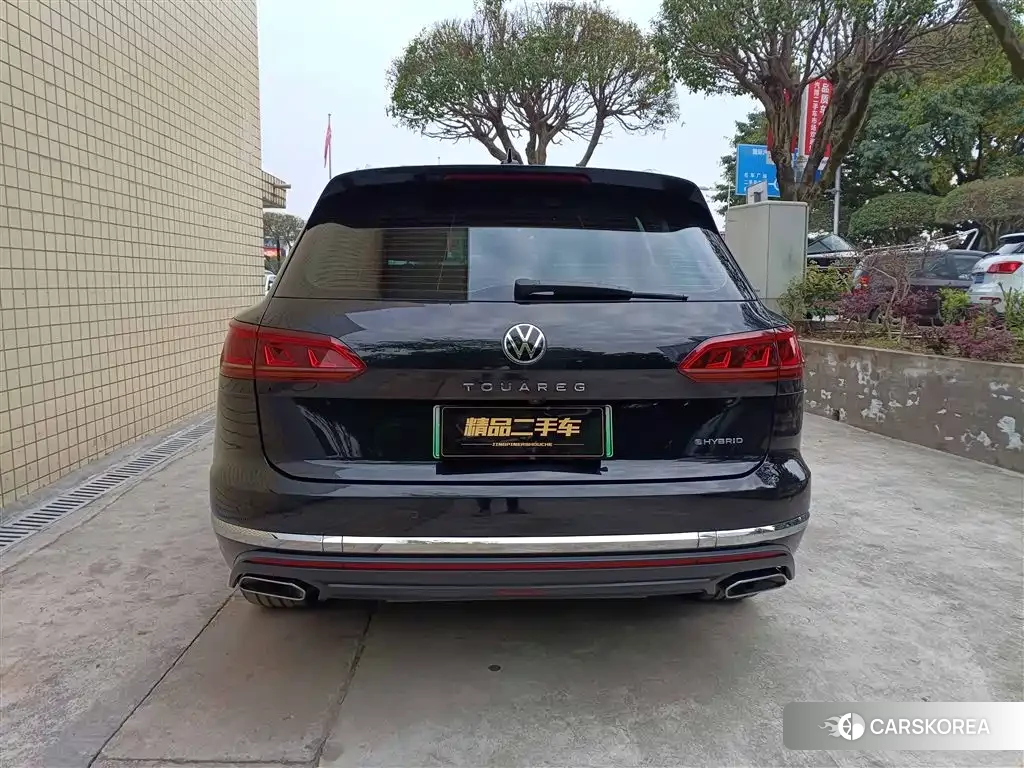 Volkswagen Touareg 2021 Черный из Китая, фото 5