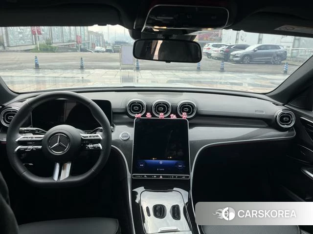 Mercedes-Benz Class C 2025 Белый из Китая, фото 4