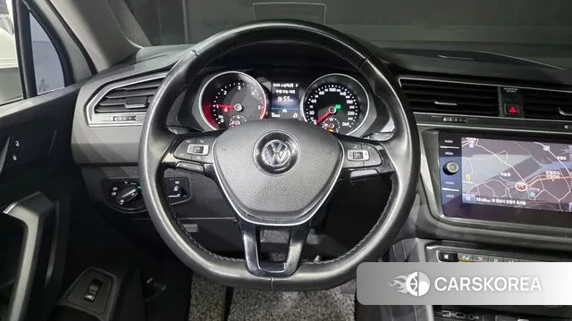 Volkswagen Tiguan second Generation 2020 Белый из Кореи, фото 4