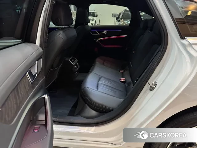 Audi A6 (C8) 2023 Белый из Кореи, фото 4