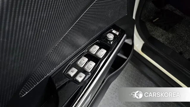 Ssangyong Tivoli Armor 2018 Белый из Кореи, фото 4