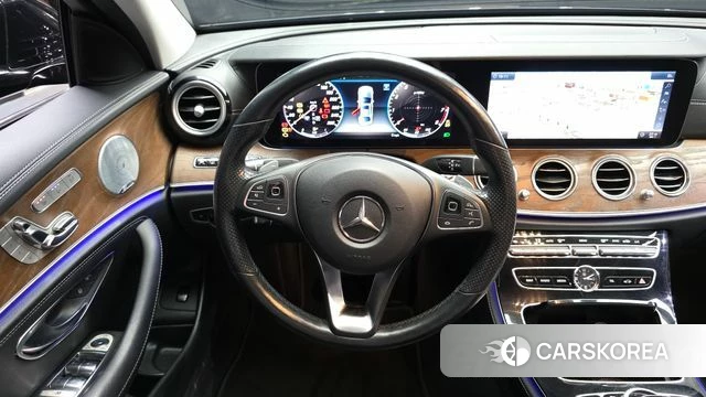 Mercedes-Benz E-Class W213 2018 Черный из Кореи, фото 4