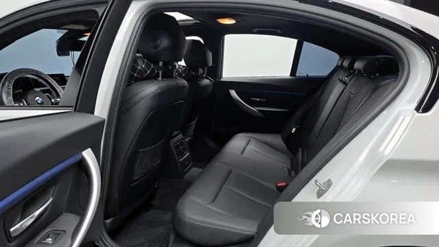 BMW 3 Series (F30) 2018 Белый из Кореи, фото 4