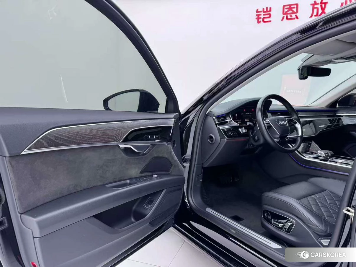 Audi A8 2020 Черный из Китая, фото 4