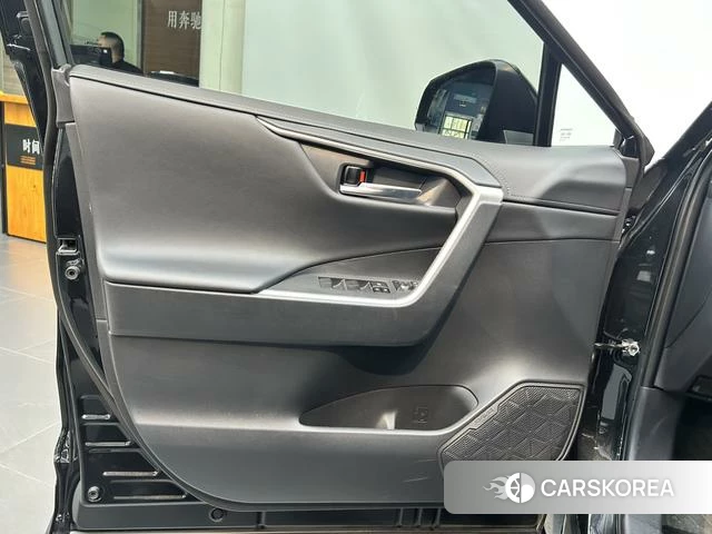 Toyota RAV4 Rongfang 2023 Черный из Китая, фото 4