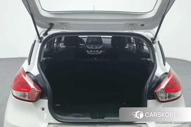 Baojun 310 2021 Белый из Китая, фото 4