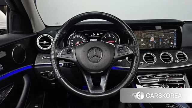 Mercedes-Benz E-Class W213 2018 Белый из Кореи, фото 4