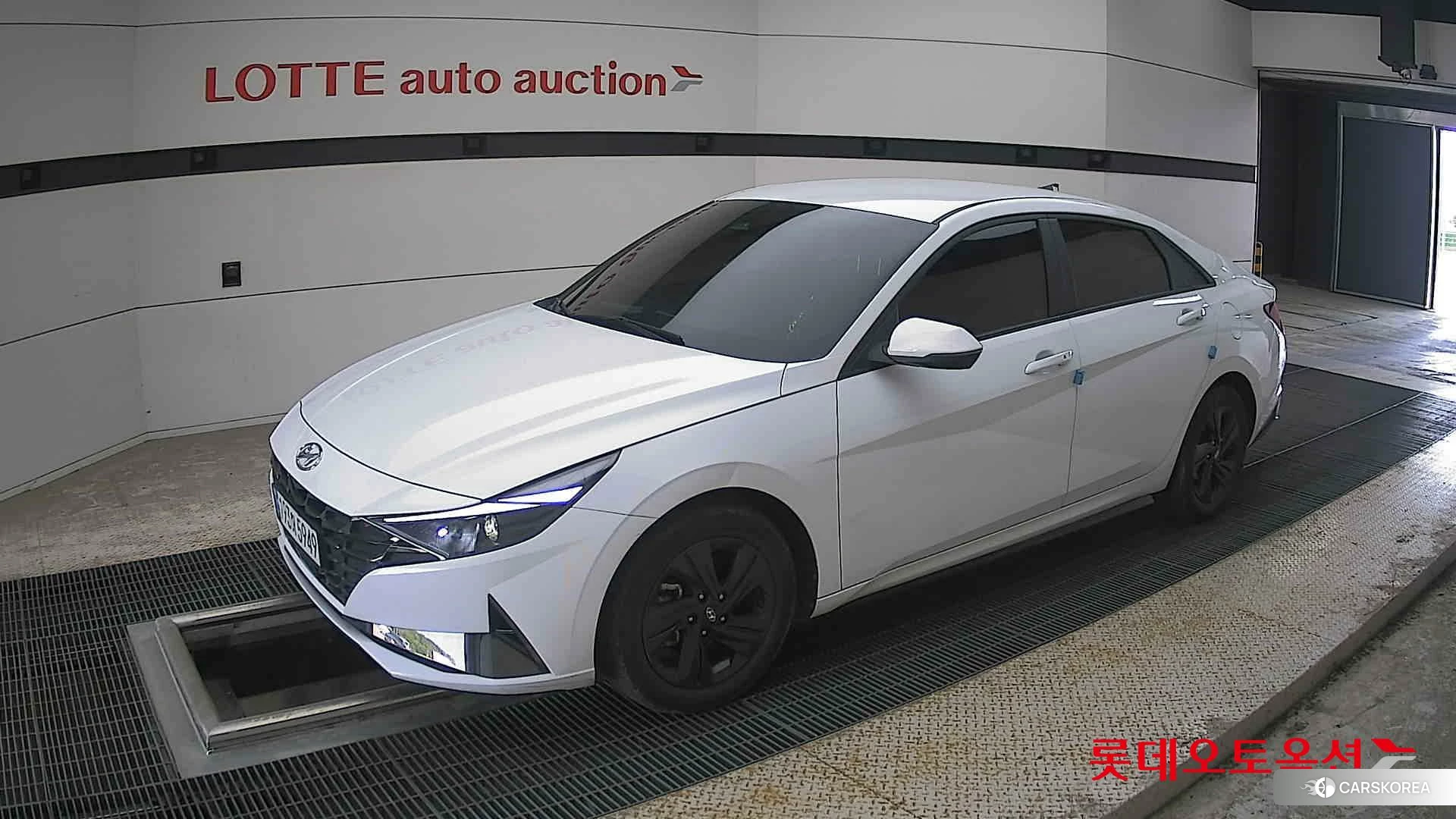 Hyundai Avante 2023 Polar White из Кореи, фото 4