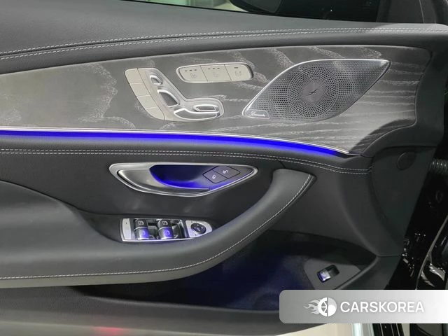 Mercedes-Benz AMG GT 2025 Черный из Кореи, фото 4