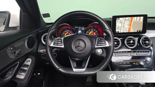 Mercedes-Benz C-Class W205 2018 Белый из Кореи, фото 4