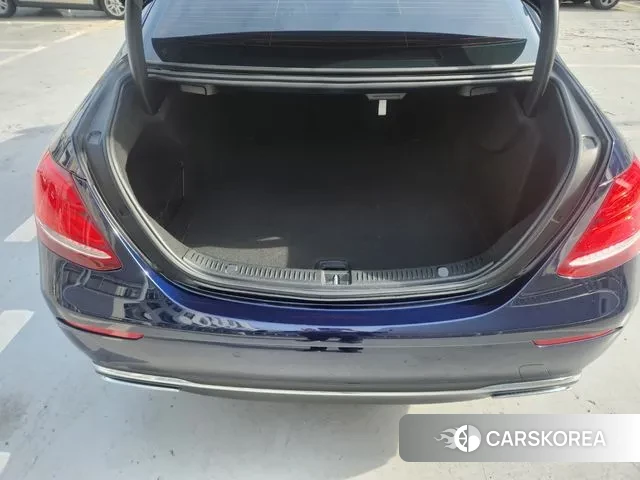 Mercedes-Benz E-Class W213 2020 Синий из Кореи, фото 4