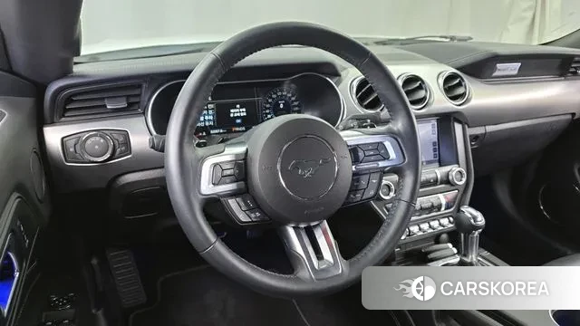 Ford Mustang 2023 Белый из Кореи, фото 4