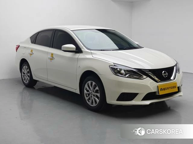 Nissan Xuan Yi 2024 Белый из Китая, фото 4
