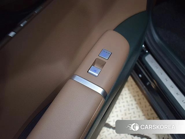 Hyundai Grandeur Hybrid (GN7) 2023 Черный из Кореи, фото 4