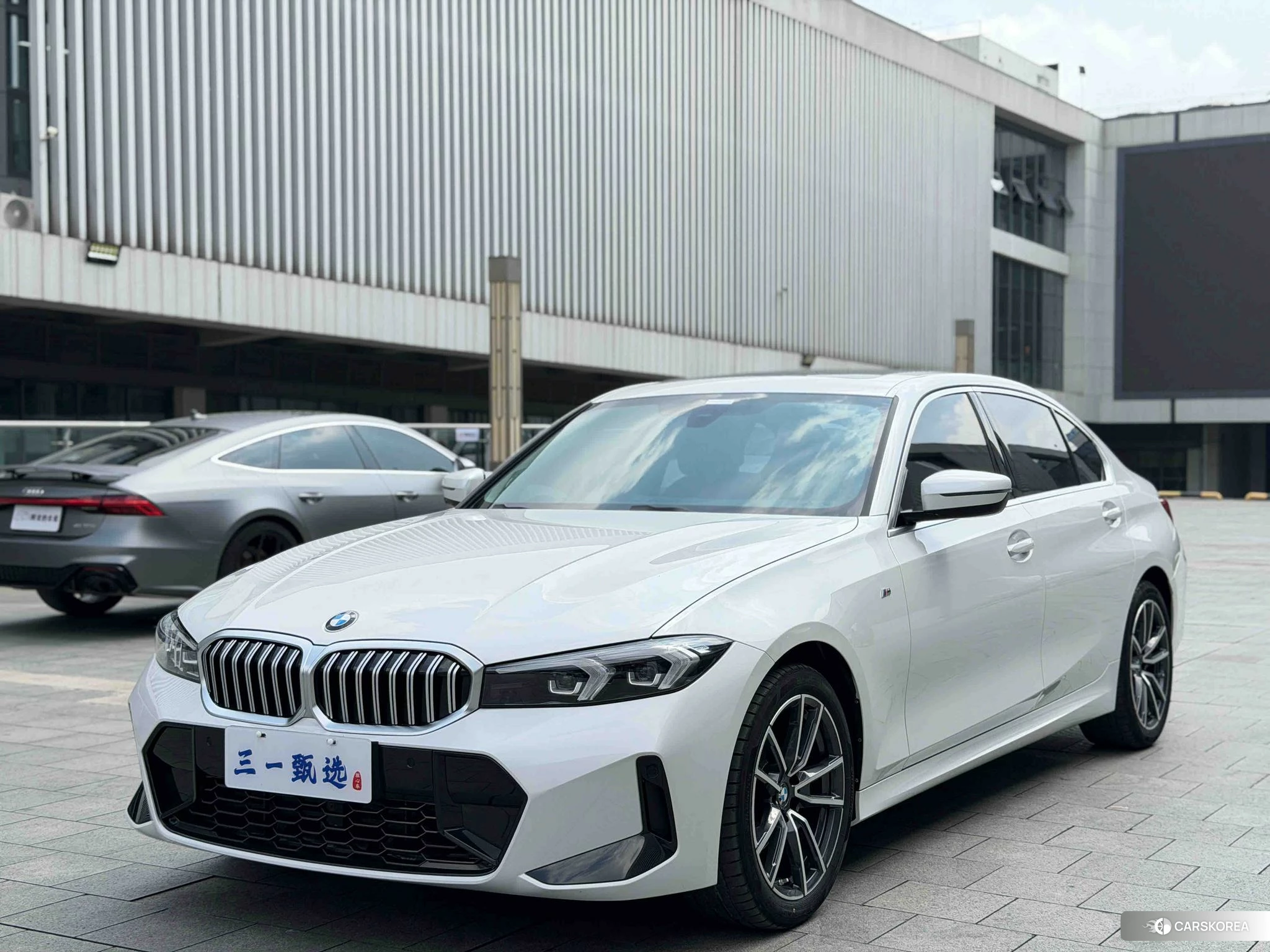 BMW 3 series 2022 Белый из Китая, фото 4