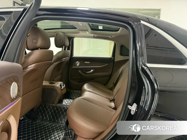 Mercedes-Benz E-class 2020 Черный из Китая, фото 4