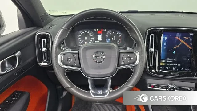 Volvo XC40 2019 Белый из Кореи, фото 4