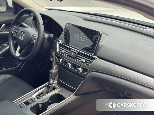 Honda Accord 2022 Белый из Китая, фото 4